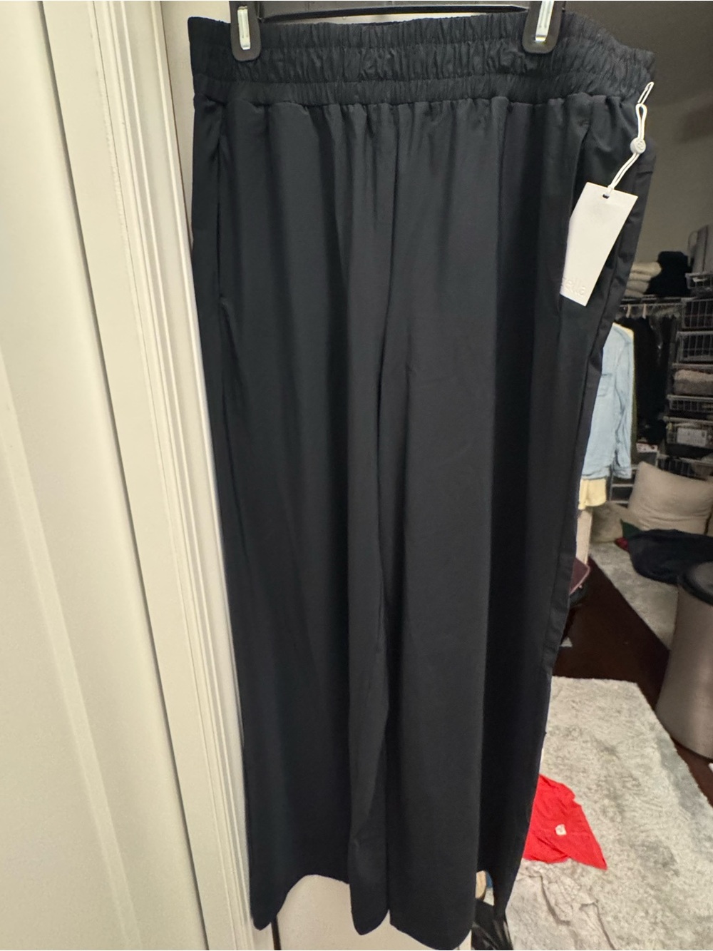 Zella Women’s Black Elastic-Waist Casual Pants